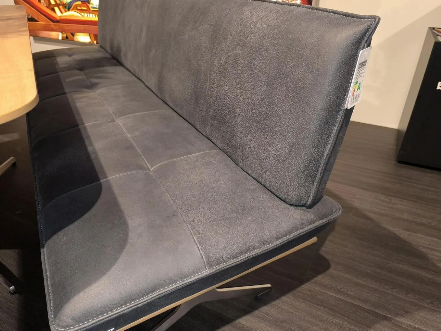 Essgruppe Dining System Leder A India Omega Grau Und Leder A India Chili Rot Tisch Wildeiche Bianco Furniert Fuß Metall