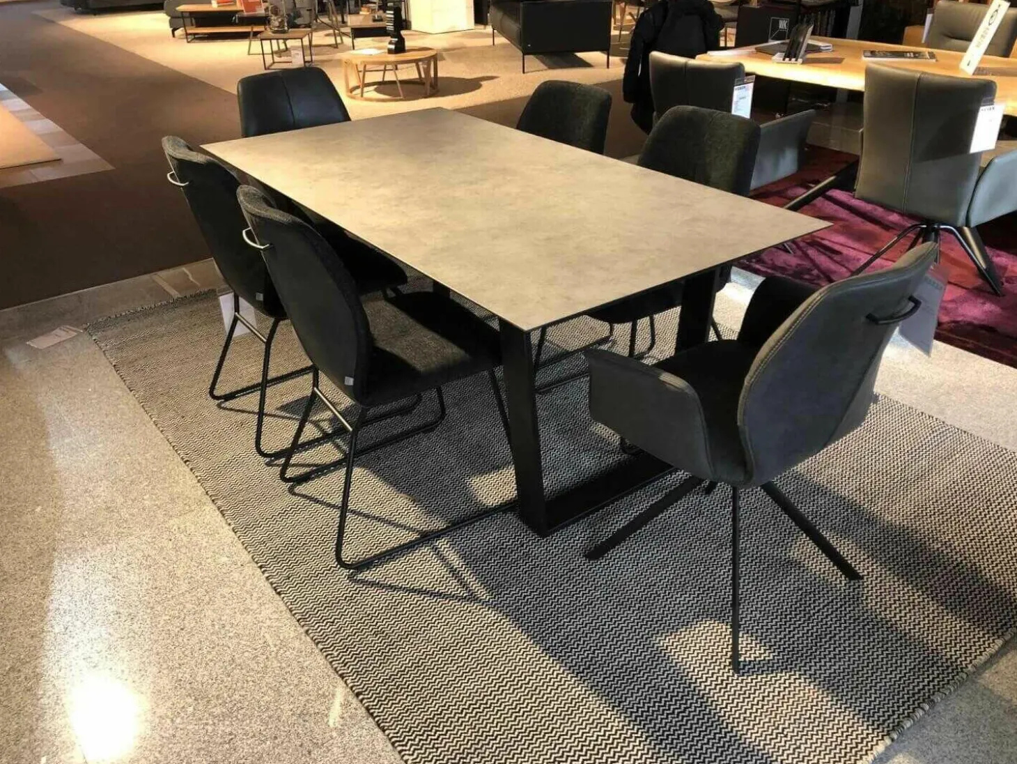 Essgruppe Dinner 5000 Tischplatte Zementdesign mit 6 Stühlen