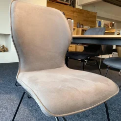 Essgruppe ET524 Kaia Tisch Nussbaum Natur mit 6 Stühle