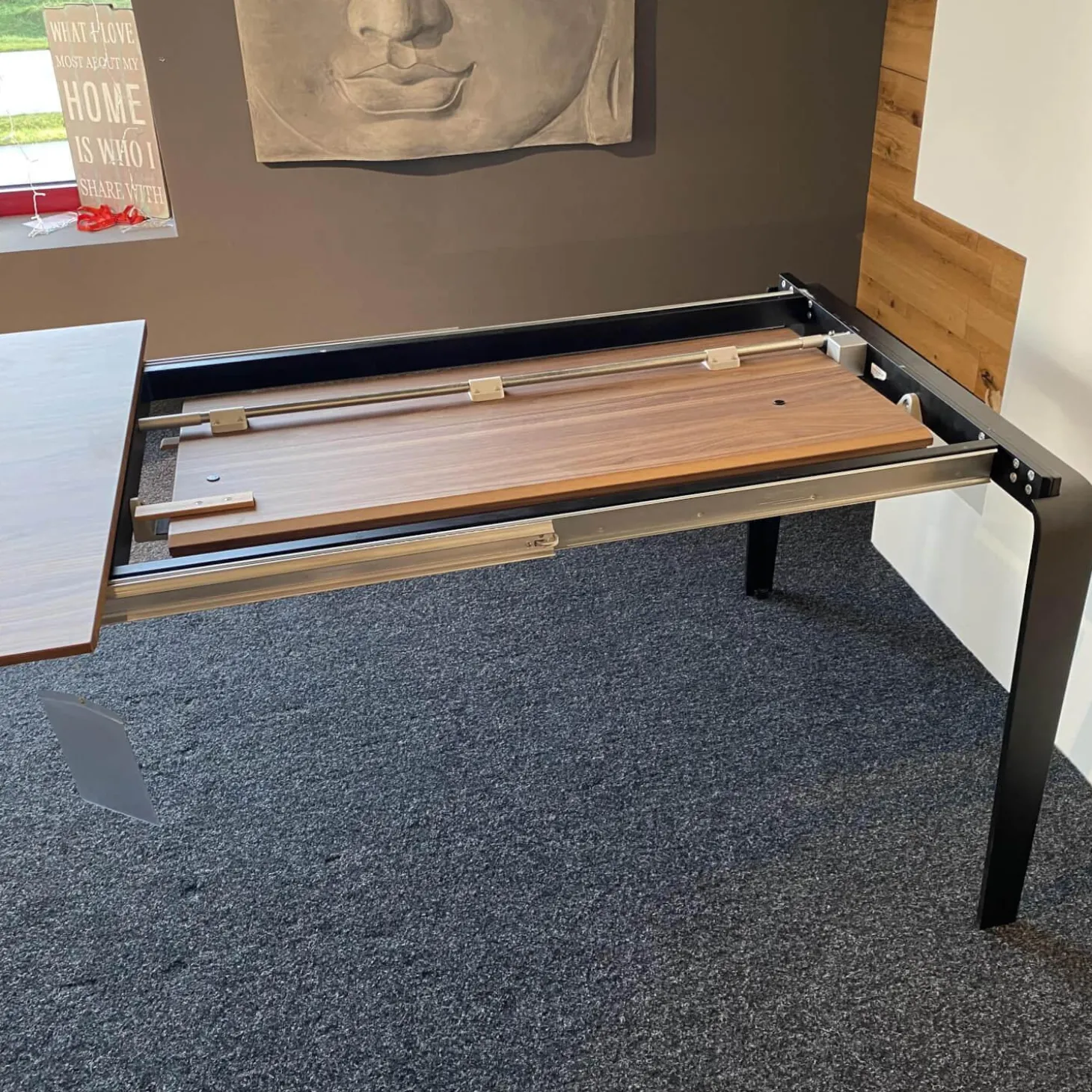 Essgruppe ET524 Kaia Tisch Nussbaum Natur mit 6 Stühle