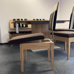 Essgruppe Modell Multisit mit 1 Säulentisch 2 Bänke 2 Stühle mit Funktion