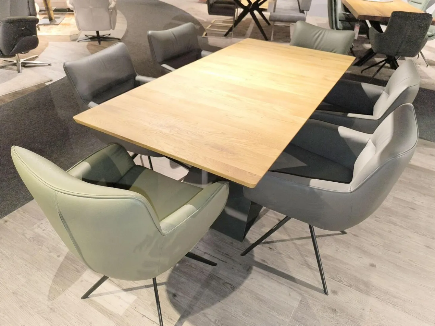 Essgruppe Paritta Limone 2 Stühle Leder Anthrazit Und Olive Grün Tisch Balkeneiche Massiv Gestell Metall Schwarz