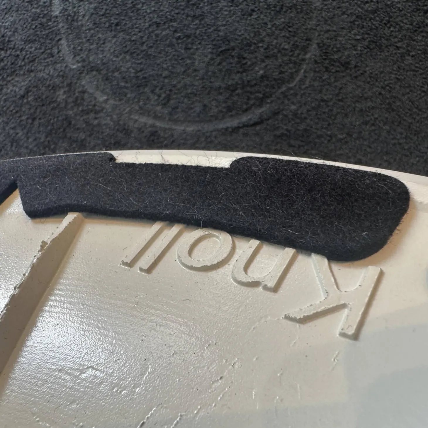 Essgruppe Saarinen Tisch Platte Fenix Weiß Fuß Schwarz Stuhl Tulip Fenix Schwarz Und Weiß Stoff Eva 154 Gold