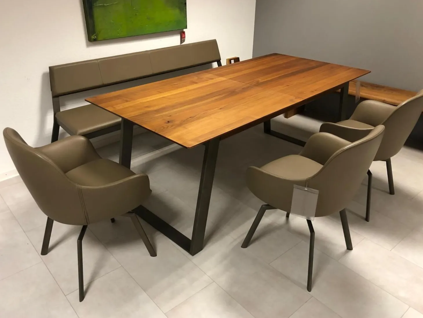 Essgruppe Terso Esstisch Nussbaum Rustikal Massiv 3 Stuhlsessel 1 Bank Leder Colorado Pistazie