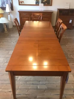 Essgruppe Tisch 3282 Kirschbaumfarbig Antik Mit Auszug Inklusive 6 Stühlen Milano Kirschbaumfarbig Antik Sitzbezug Stoff S3021 Musterung Beige Schwarz