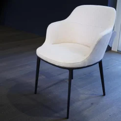 Essgruppe Tisch Astrum Marmor Maquinia Schwarz Matt mit 4 Stühlen Caratos