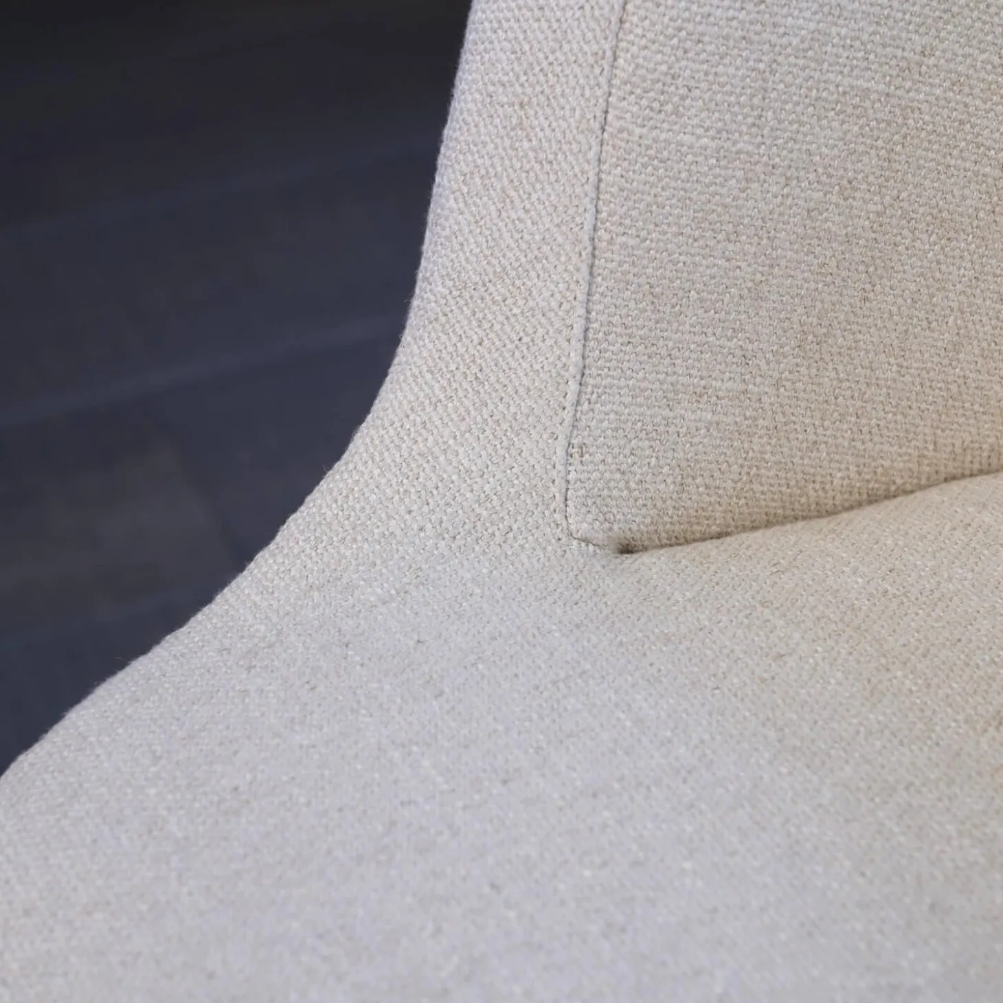 Essgruppe Tisch Astrum Marmor Maquinia Schwarz Matt mit 4 Stühlen Caratos