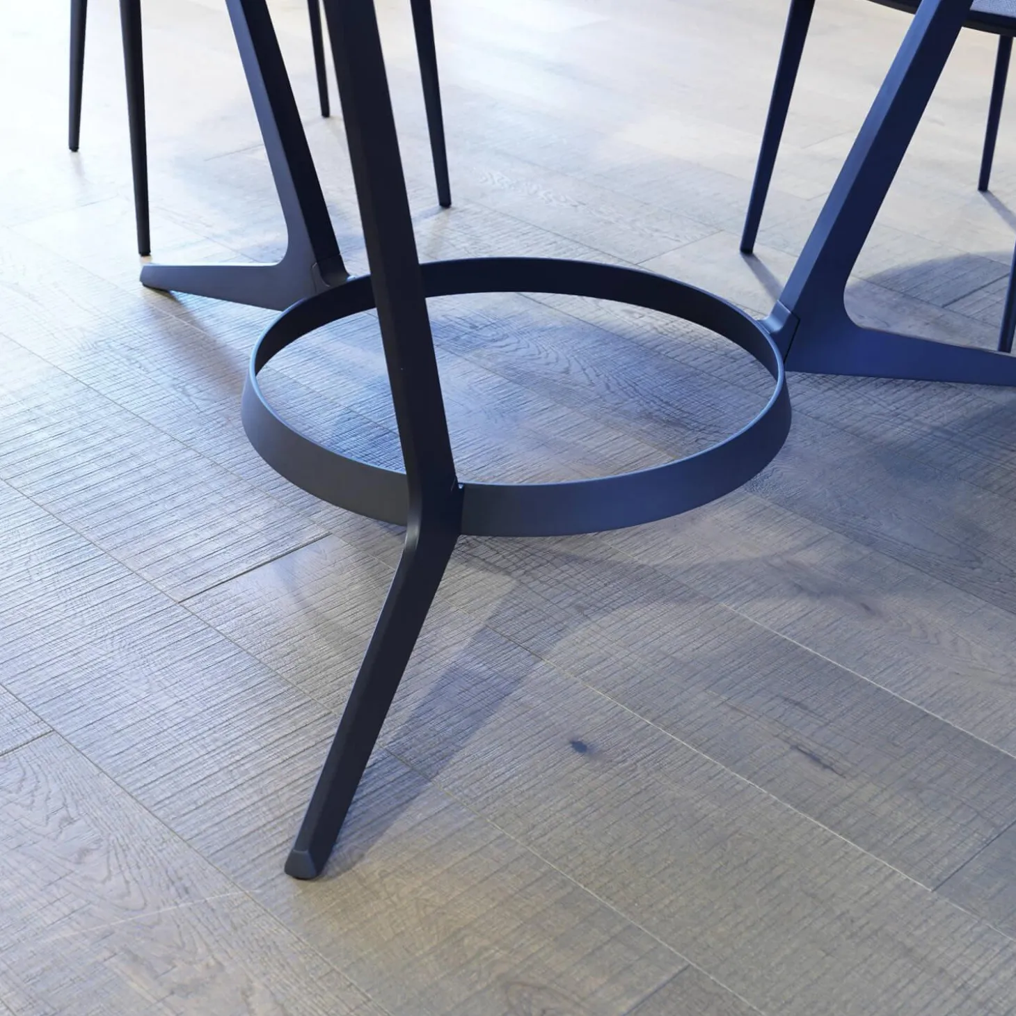 Essgruppe Tisch Astrum Marmor Maquinia Schwarz Matt mit 4 Stühlen Caratos