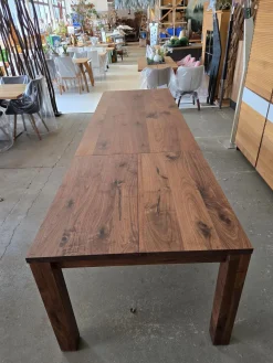 Esstisch 2011 Astiger Nussbaum Äste Mit Harz Ausgegossen Mit Auszug