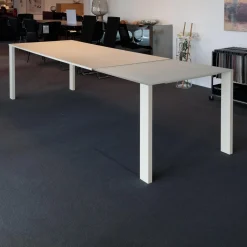 Esstisch 1420 Madison Platte Weißglas Satiniert Gestell Stahlblech Weiß Lackiert Mit Auszug