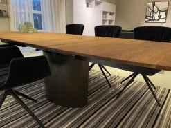 Esstisch Adler 1224 Platte Amerikanischer Nussbaum Natur Gewachst Sockel Oval Bronze Mit Auszug Und Rollen