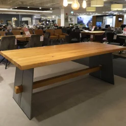 Esstisch Amar Asteiche Geölt Gestell Stahl Feinstruktur Grau