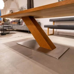 Esstisch Balance Wildeiche Massiv Fußplatte Edelstahl