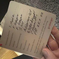 Esstisch Barra Platte Amerikanischer Nussbaum Natur Geölt Fußausleger Stahl Tiefschwarz Schwarz Pulverbeschichtet