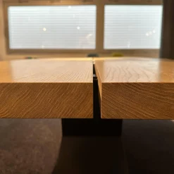 Esstisch Bedrock Massivholz Eiche Geölt Gestell Eisen Lackiert Schwarz