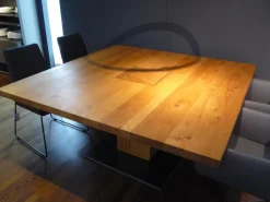 Esstisch Boss Executive Quadrat 3 Massivholz Eiche Geölt Bodenplatte Natureisen Matt Transparent Lackiert