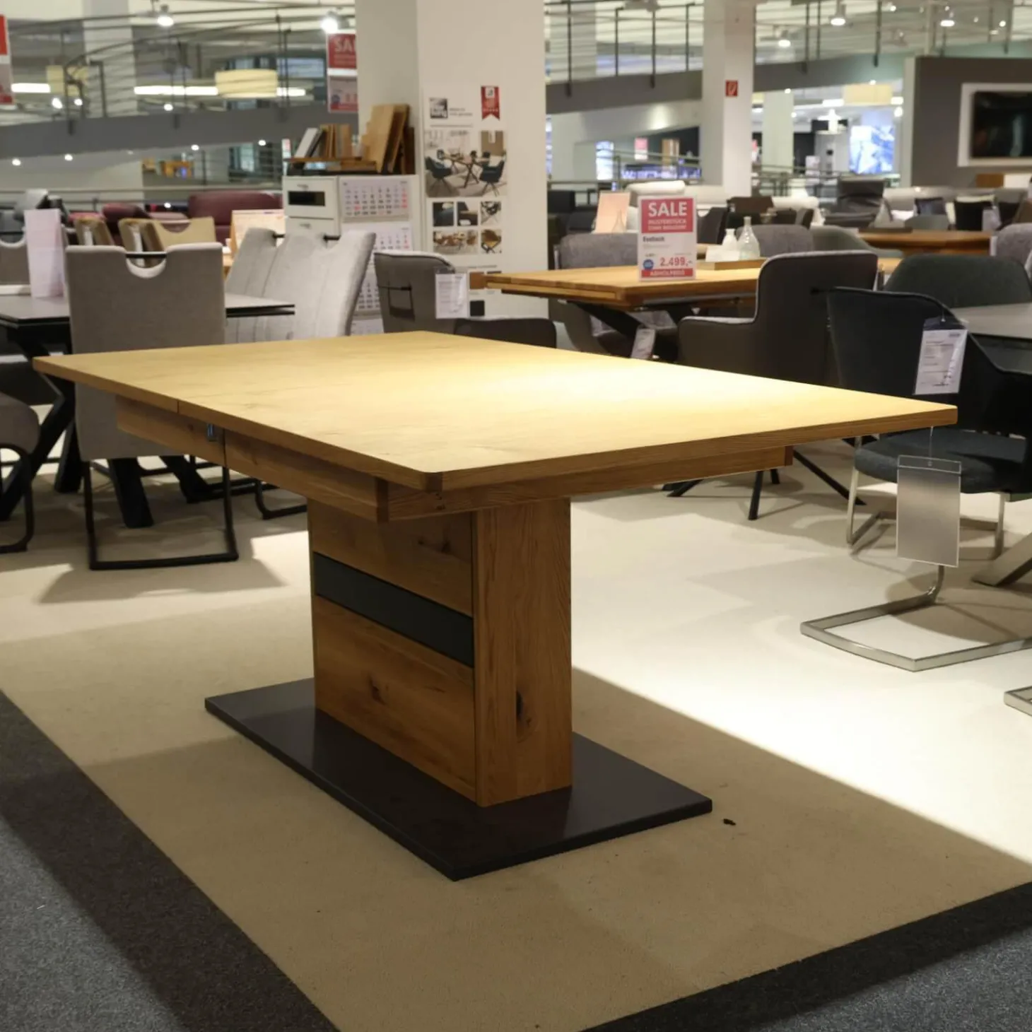 Esstisch Brest Wildeiche Geölt Bodenplatte Schwarzgrau Mit Synchronauszug