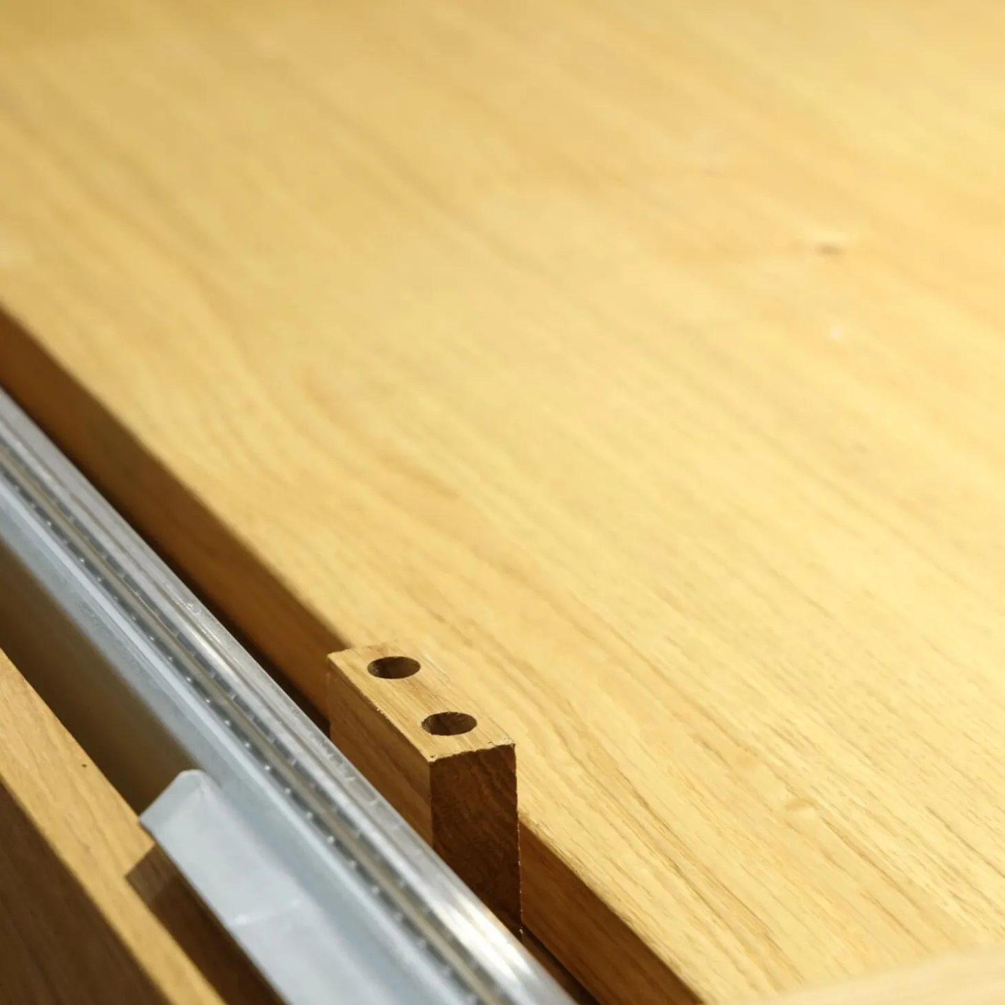 Esstisch Brest Wildeiche Geölt Bodenplatte Schwarzgrau Mit Synchronauszug