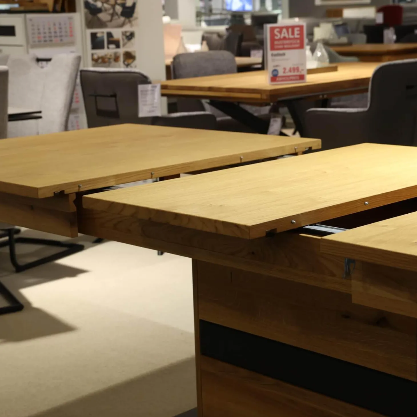 Esstisch Brest Wildeiche Geölt Bodenplatte Schwarzgrau Mit Synchronauszug