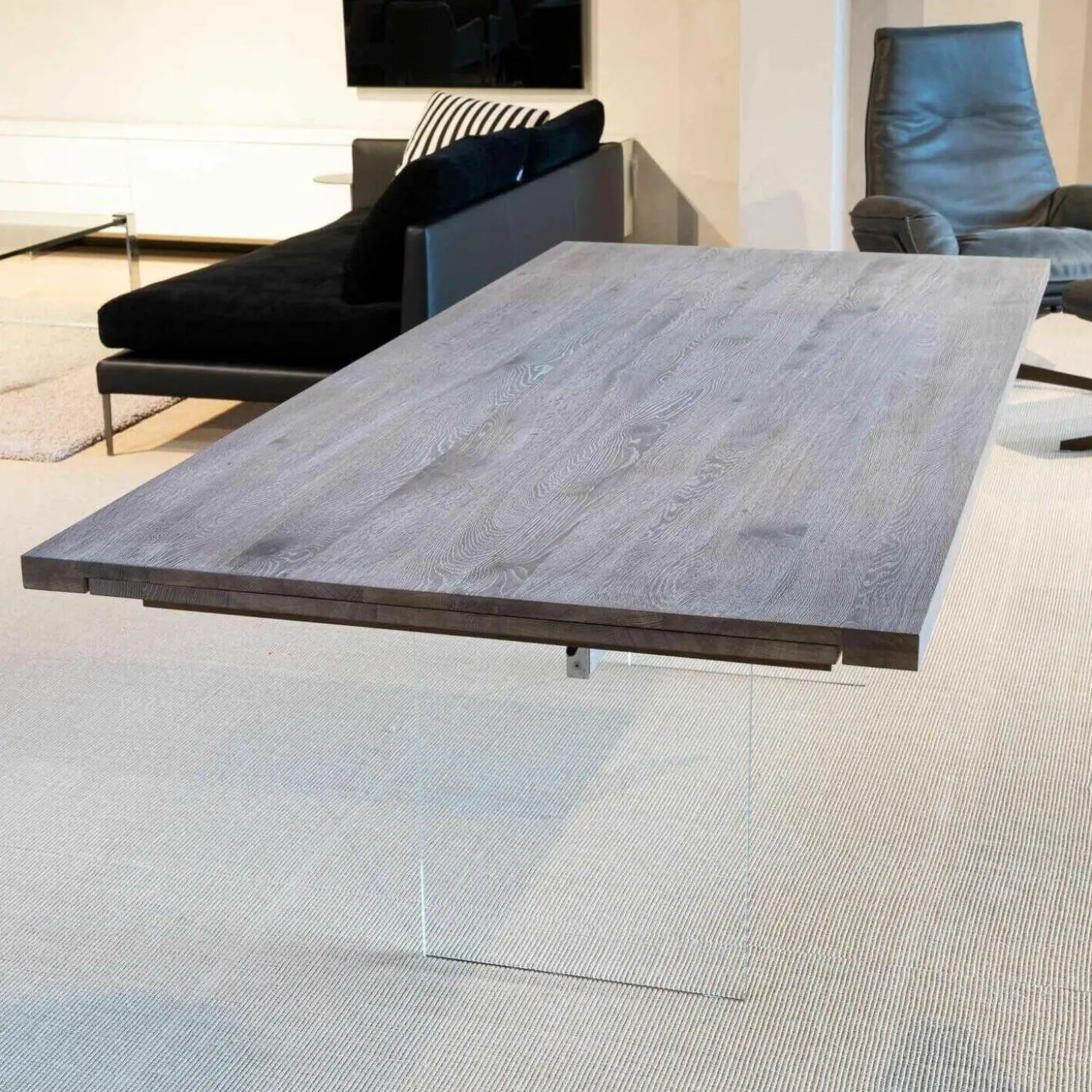 Esstisch Contur Eiche Astig Gebürstet Geräuchert Und Weiß Geölt Mit Glaswangen Optiwhite Mit Auszug