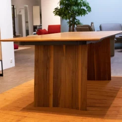 Esstisch Domus R16 Nussbaum Massiv Geölt Gewachst Seidenmatt