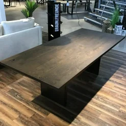 Esstisch Erik Eiche mit gerader Kante Gestell Rohstahl Kaltgewalzt