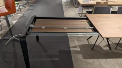 Esstisch ET524 200 Platte Nussbaum Natur Geplankt Lackiert Gestell Schwarz Lackiert Mit Auszug Ohne Stühle