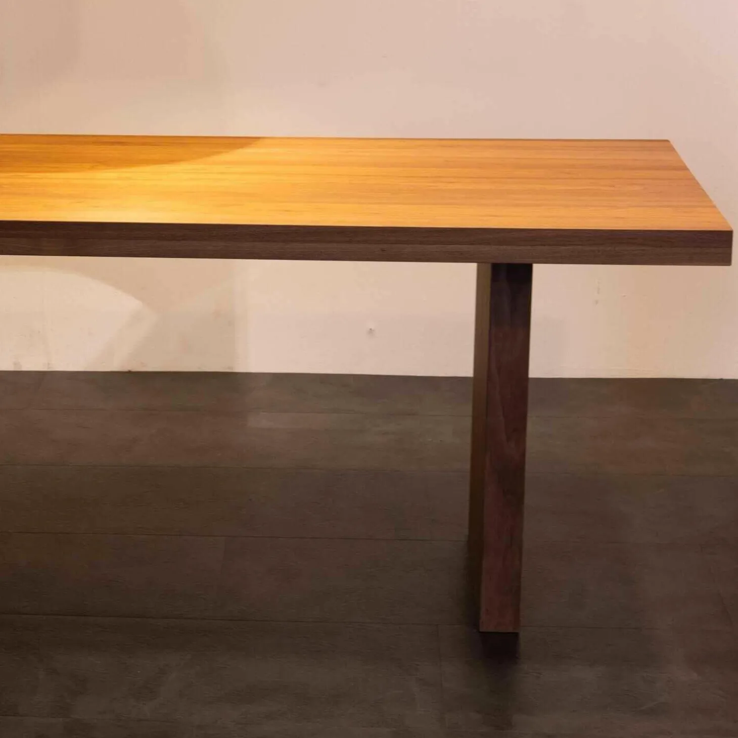 Esstisch Etra Nussbaum Gebeizt