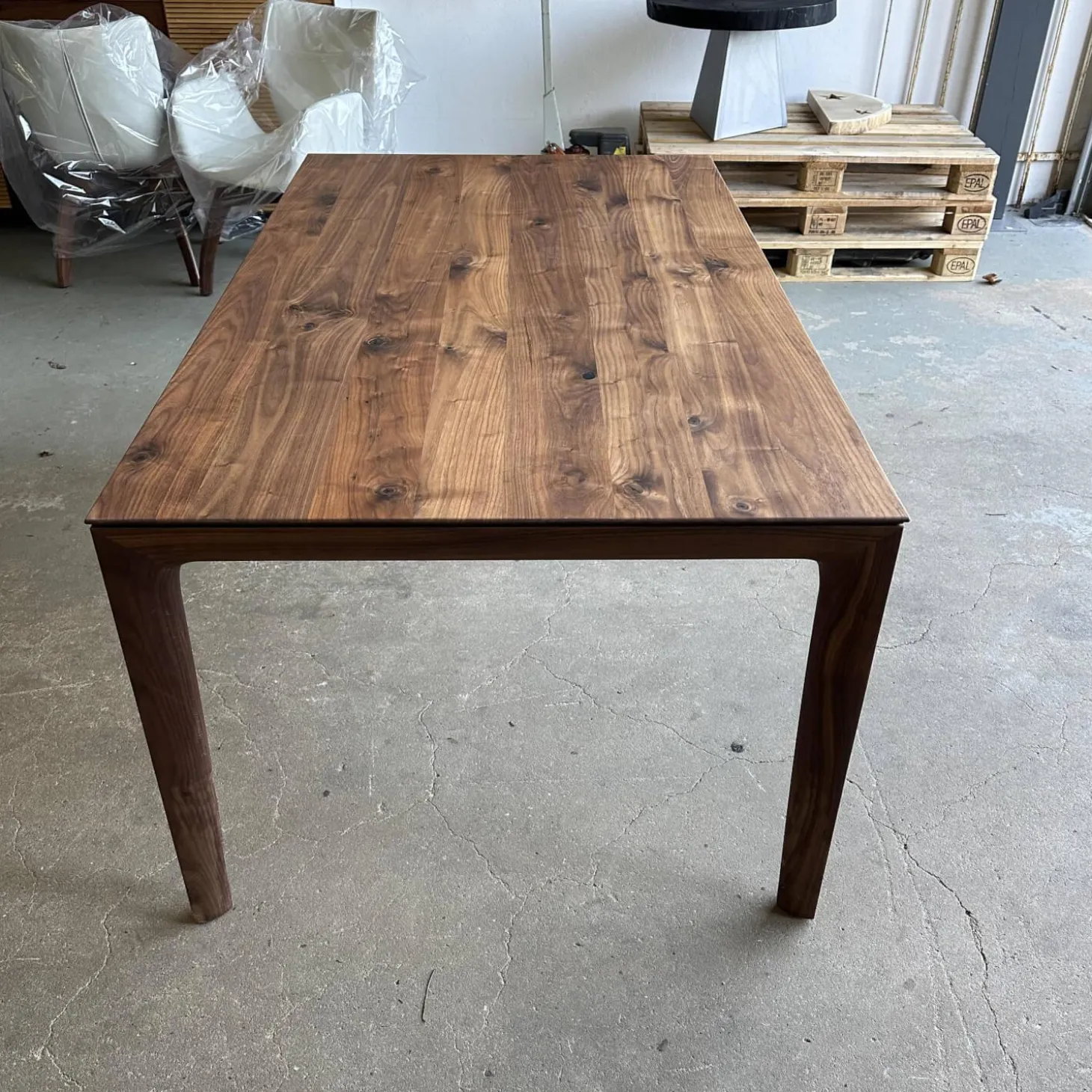 Esstisch Fira Astiger Nussbaum Natur Geölt Äste Mit Harz Ausgegossen