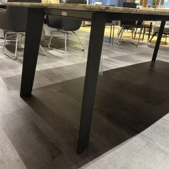 Esstisch Fontana In Stein Forest Brown Braun Beige Trapezförmig Poliert Kante Sockel Vierbeiner Eiche Dunkelgrau