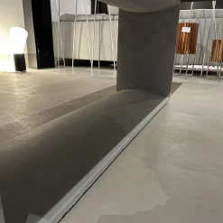 Esstisch Frame Platte Brandeiche Rustical Schwarz Strukturiert Gebürstet Gestell Beton