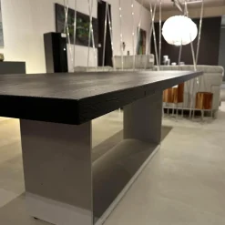 Esstisch Frame Platte Brandeiche Rustical Schwarz Strukturiert Gebürstet Gestell Beton