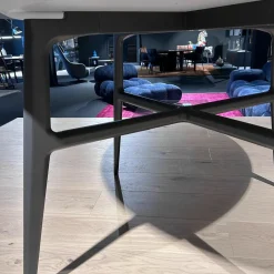 Esstisch Francis Patte Satiniertes Glas Java Opaco Anthrazit Gestell Aluminium Java Schwarz Pulverbeschichtet