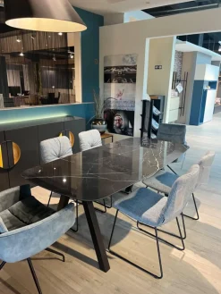 Esstisch Jari Platte Keramik Marmoroptik Schwarz Gestell Metall Schwarz Lackiert