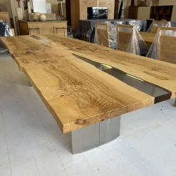 Esstisch Kernesche Matt Lackiert Mit Kristallharz Gestell 120 2 Ovale Holzwangen Mit Edelstahl Ummantelt