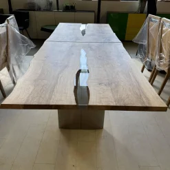 Esstisch Kernesche Matt Lackiert Mit Kristallharz Gestell 120 2 Ovale Holzwangen Mit Edelstahl Ummantelt