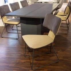 Esstisch Kilva Platte Kernesche Gebürstet Anthrazit Gebeizt Mittig Fuge Mit Baumkanenprofil Gestell Holz Anthrazit Ohne Stühle