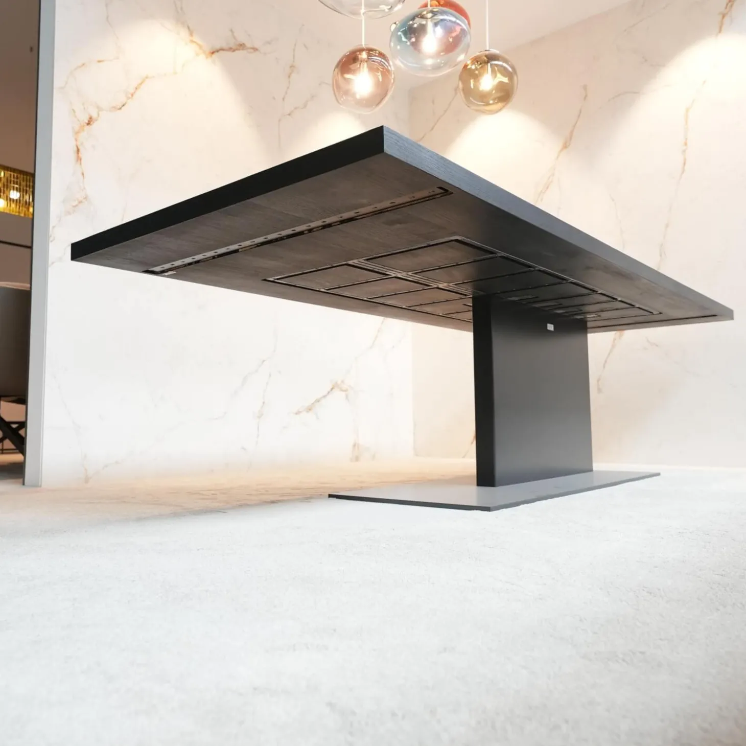 Esstisch Liam Iron Platte Eiche Schwarz Pigmentiert Gestell Edelstahl Asche Grau Matt