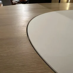 Esstisch Miró Eiche Weißöl Drehteller Keramik Arctic White