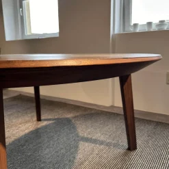 Esstisch Miró Nussbaum Natur Geölt Drehteller Keramik Basalt Black Schwarz Ohne Stühle