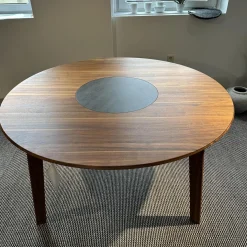 Esstisch Miró Nussbaum Natur Geölt Drehteller Keramik Basalt Black Schwarz Ohne Stühle