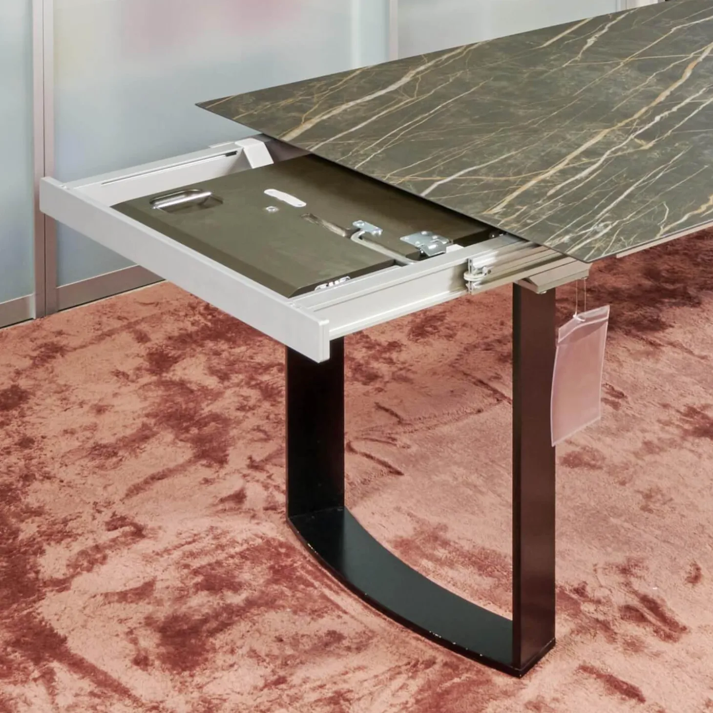 Esstisch Mirado 6171 Platte Keramik Rock Braun Gold Untergestell Kufe Lack Tiefschwarz Mit Klappeinlage