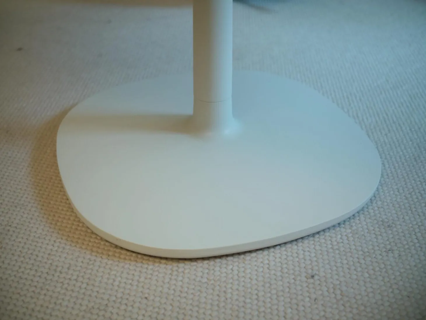 Esstisch Multiplo Platte Weißer Marmor Gestell Druckgegossenes Aluminium Matt Lackiert Weiß