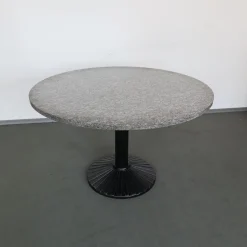 Esstisch Ristoro Platte Granit Untergestell Gußeisen Schwarz Lackiert