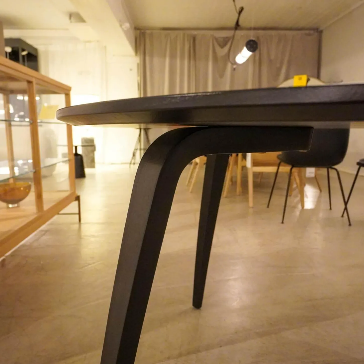 Esstisch Rund 10021 Eiche Schwarz Gebeizt