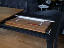 Esstisch S600 Eiche Geräuchert Natur Geölt Gestell RAL 9005 Tiefschwarz Pulverbeschichtet Ausziehbar