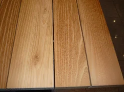 Esstisch SC41 Outdoor Akazie Roh Gebürstet Wangen Aluminium Schwarz Pulverbeschichtet