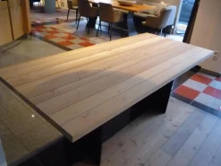 Esstisch SC41 Outdoor Akazie Roh Gebürstet Wangen Aluminium Schwarz Pulverbeschichtet