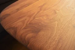 Esstisch Seito Nussbaum Massiv Geölt mit Splintanteil