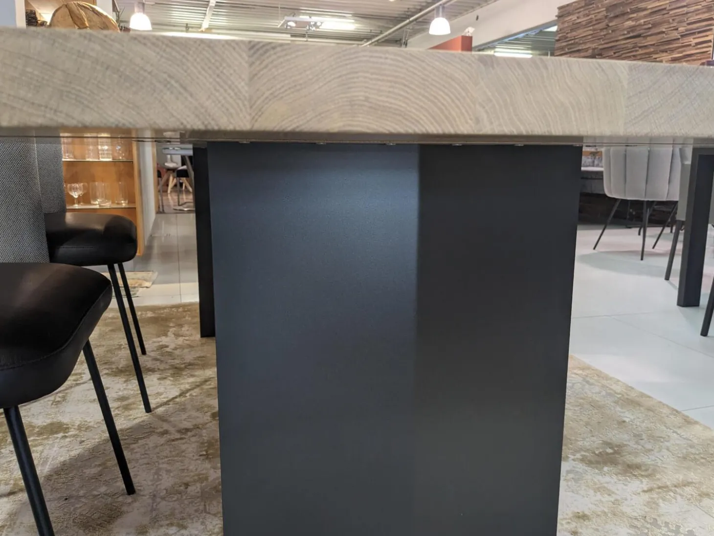 Esstisch Sky Natural Holzoberfläche Gewachst Gestell Natureisen Schwarz Lackiert